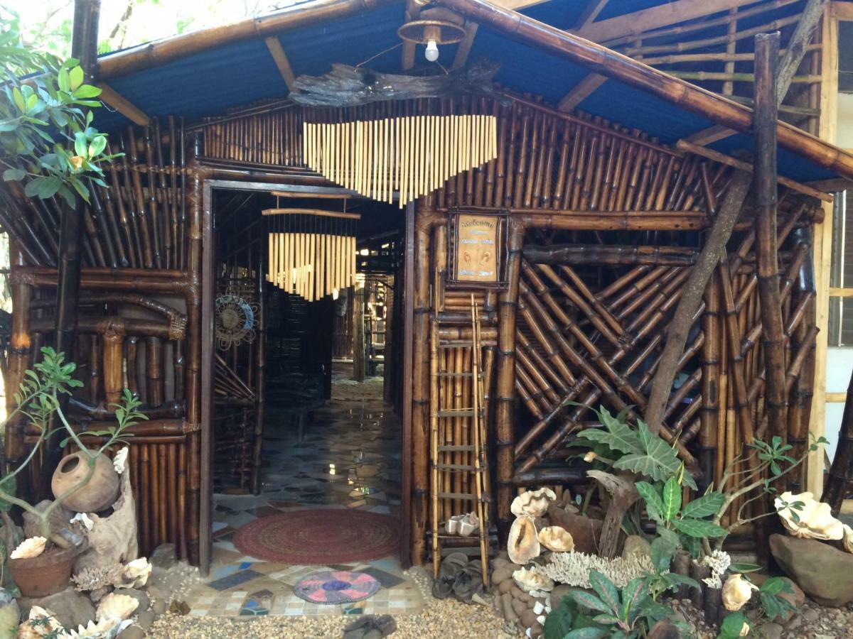 Bamboo Nest 호텔 푸에르토프린세사 외부 사진
